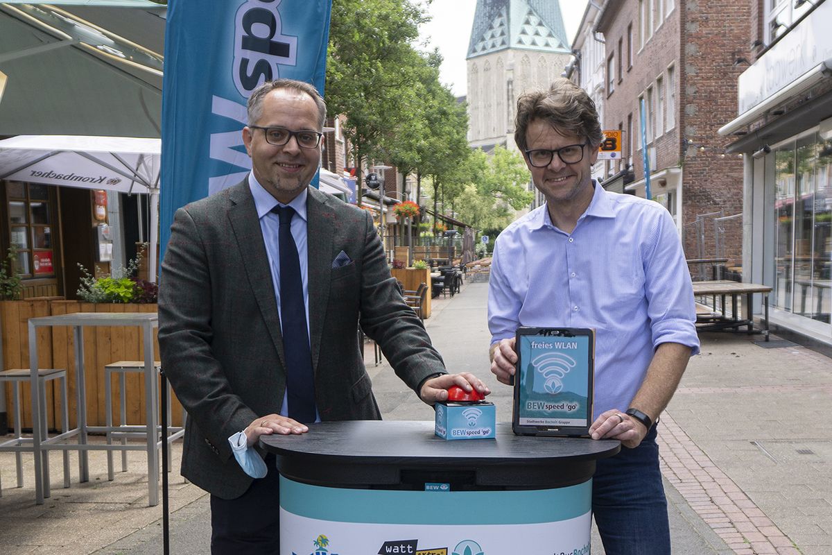 Bürgermeister Thomas Kerkhoff (links) und BEW-Geschäftsführer Jürgen Elmer